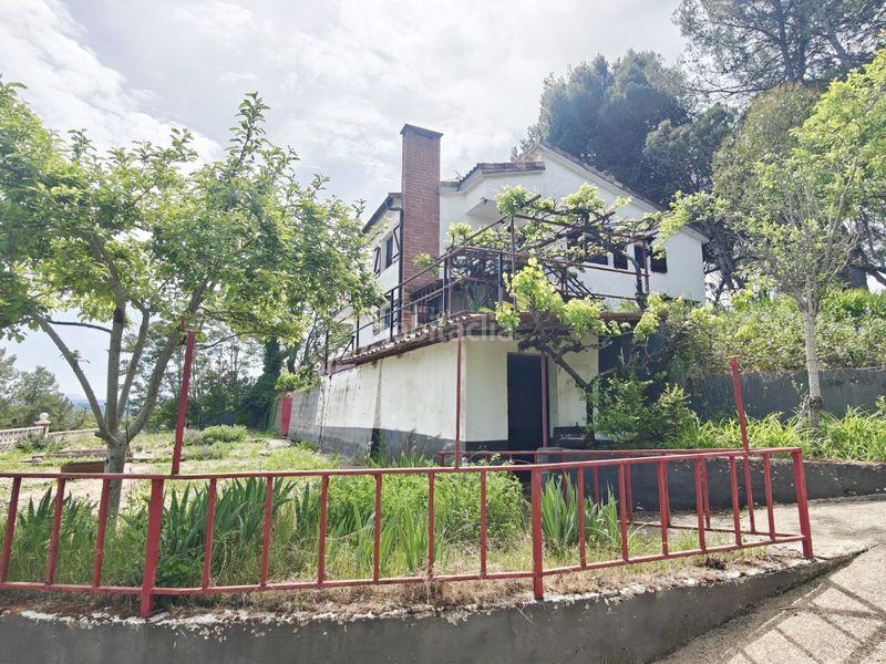 Foto 1d1d3b60-1fa8-471f-bea8-8d8ceaa5f651. Casa amb aparcament a Puebla de Castro (La)