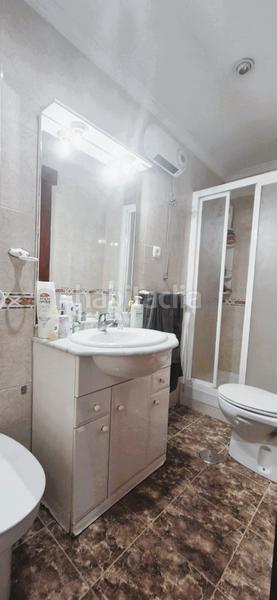 Foto bb6a7d15-b837-446f-b0e1-0b2b2c329a8a. Piso en Los Castillejos - La Trinidad Málaga