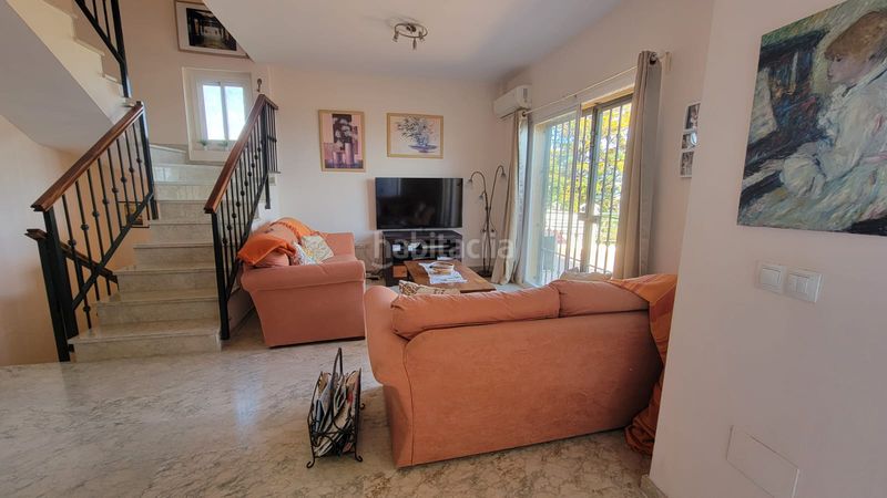 Foto 339ff607-222d-479b-9931-87783c42d4b9. Casa aparellada amb aparcament piscina a Chilches