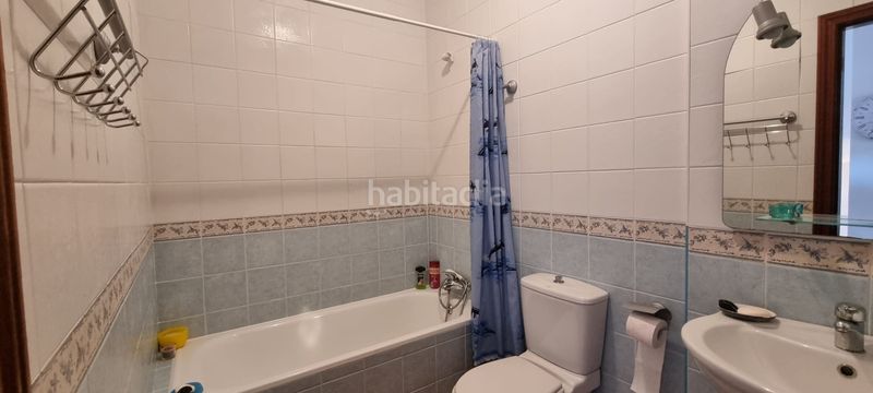 Foto 9e4b8f1d-ae27-42fe-9084-64bae4396903. Casa aparellada amb aparcament piscina a Chilches