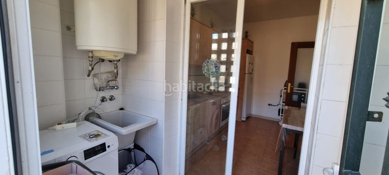 Foto a877ec33-73c8-40c3-b5af-615b6f3eee4d. Casa aparellada amb aparcament piscina a Chilches