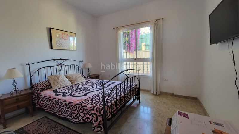 Foto ab6f0e78-205f-4b0b-9971-1e4e028acb8f. Casa aparellada amb aparcament piscina a Chilches