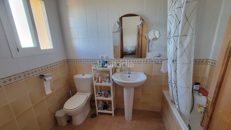 Foto c15e7aa9-7223-4f63-8ec6-e9fd9d18b9a7. Casa aparellada amb aparcament piscina a Chilches