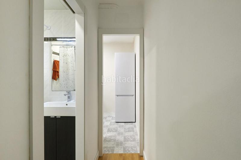 Foto 2c99d73a-e1e2-483d-8c14-51a301edeb6a. Piso acogedor piso reformado a estrenar en canyelles ideal para parejas o inversión en Barcelona