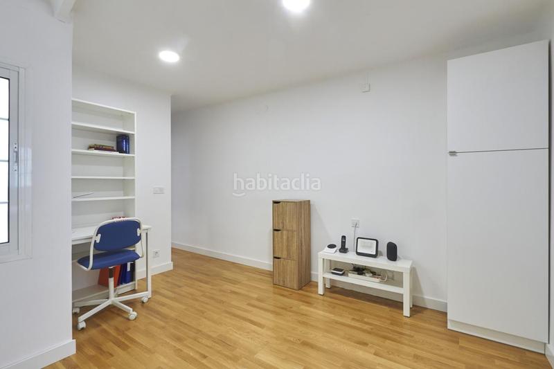 Foto 54c764ad-ab0e-4a1b-b1df-3e4779a27803. Piso acogedor piso reformado a estrenar en canyelles ideal para parejas o inversión en Barcelona