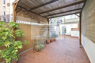 Appartamento  Carrer d'elkano. Terraza con orientacion sur