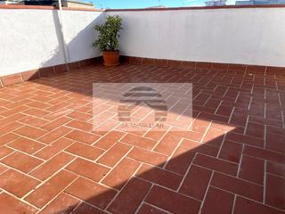 tic  Carrer de lafont. Atico con terraza a estrenar