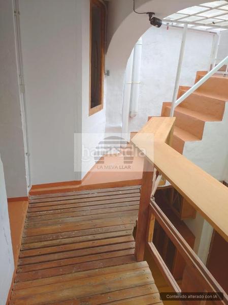 Foto 318a0db3-21b6-4376-bf30-d8fbe9fb6062. Planta baixa a Raval Barcelona