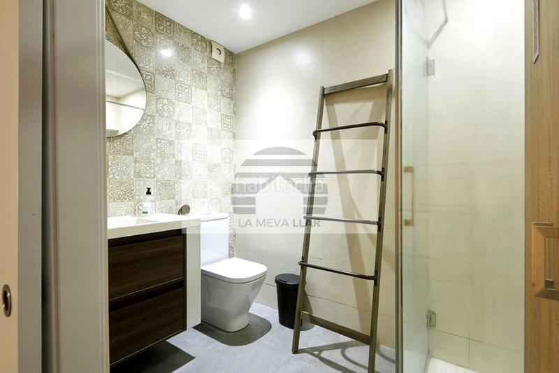 Foto a61b4e8b-7a28-4c40-9542-14a5972483a0. Planta baja reformado y amueblado en El Poble Sec - Parc de Montjuïc Barcelona