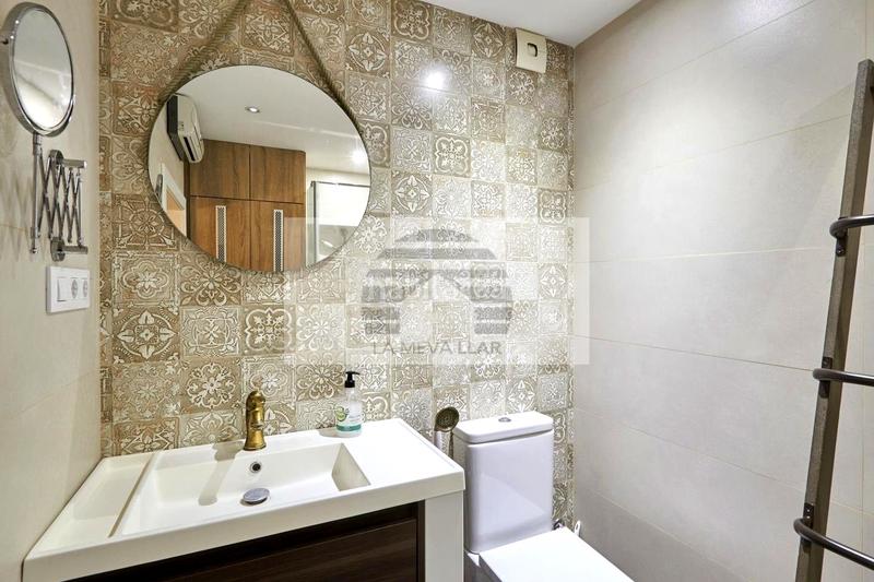 Foto f06439c8-9160-4415-9dba-489edbada21d. Planta baja reformado y amueblado en El Poble Sec - Parc de Montjuïc Barcelona