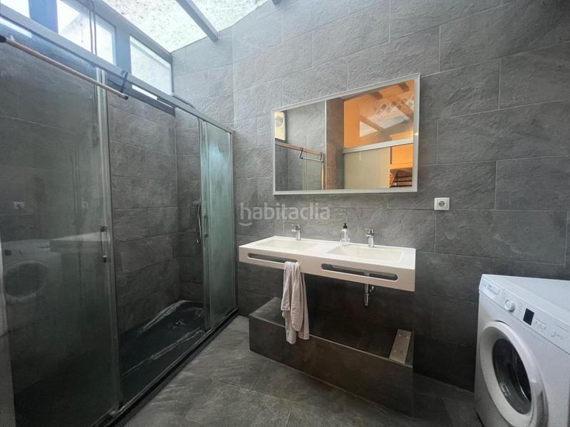 Foto 99cb30fc-7984-427f-92e9-76b193cac923. Dúplex a El Poble Sec - Parc de Montjuïc Barcelona