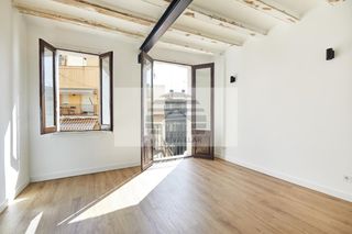 Flat  D'en santcliment. Estrena piso en el raval!