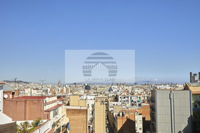 Foto a51a2909-af5b-4960-9ebc-4116f2ff7a6b. Àtic a El Poble Sec - Parc de Montjuïc Barcelona