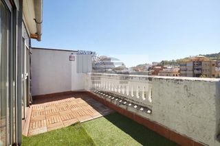 Àtic  Del paral·lel. Bonito ático en sant antoni