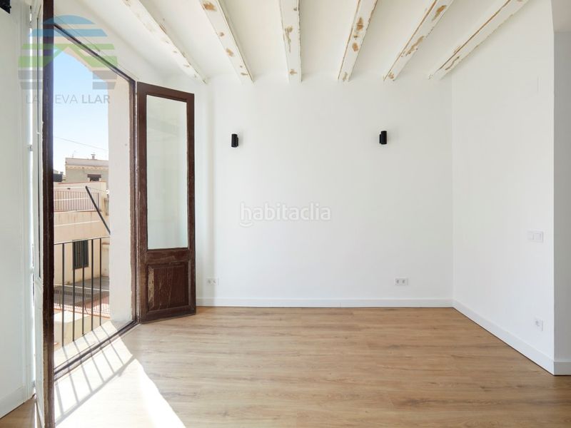 Foto b3021729-7fa2-4dfd-89d6-0a0b70086c04. Pis a Raval Barcelona
