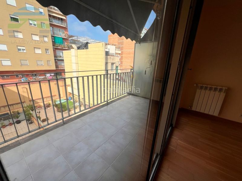 Foto 109ccdaa-03b7-4f82-864c-65677a8b4ed6. Pis amb aparcament a Raval Barcelona