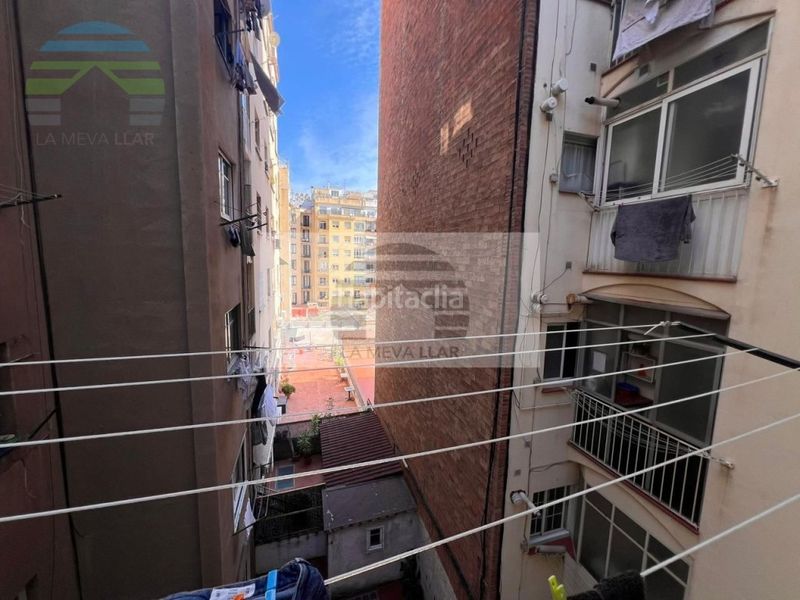 Foto b8dbf9c0-9d54-41c0-bfcb-5c80a29bf352. Pis a Sant Antoni Barcelona