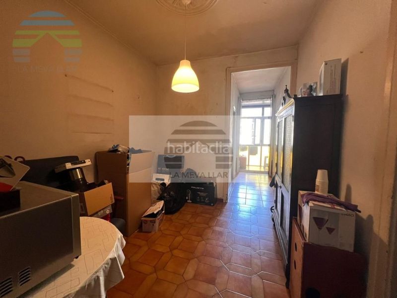 Foto ca2c7e28-2c7b-46d7-9555-1e4745d1b6c4. Pis a Sant Antoni Barcelona