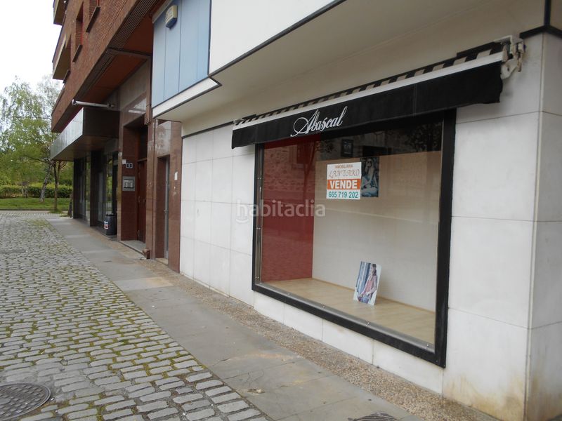 Foto 657cad1f-2d20-4f29-86a5-6c79d9333a6a. Local comercial en landako kalea 3 local comercial centro en Amurrio