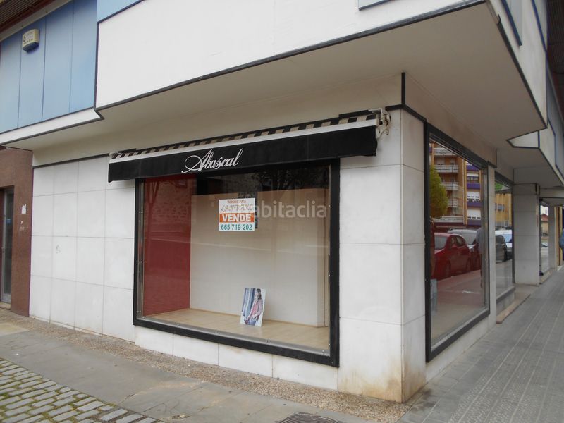 Foto 67524b69-37b2-4c6e-96ca-c9a3ab3c55d3. Local comercial en landako kalea 3 local comercial centro en Amurrio