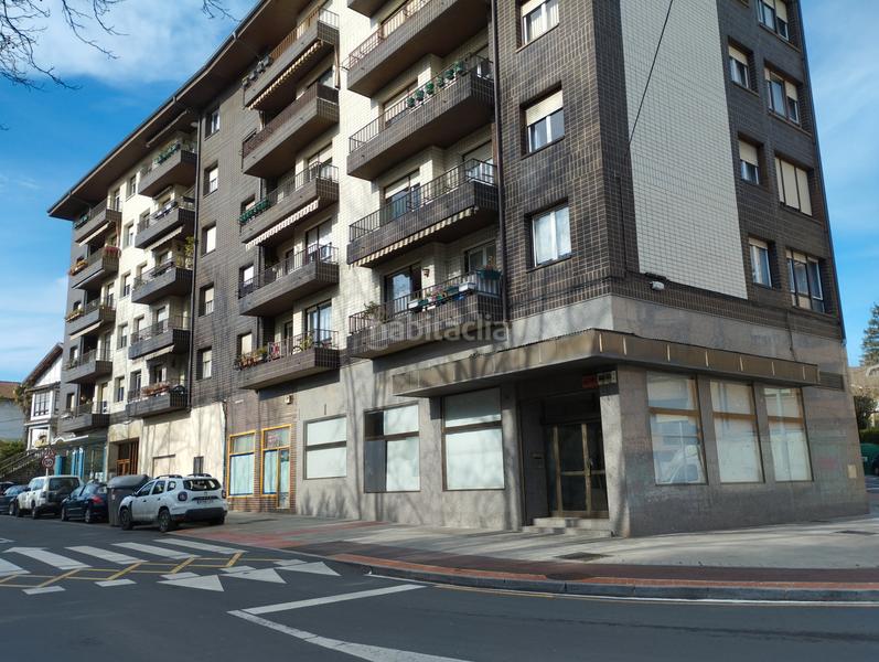 Foto ef4987ab-c89b-427b-8b41-5ee38b48a821. Lloguer local comercial a etxegoien kalea 1 a Amurrio
