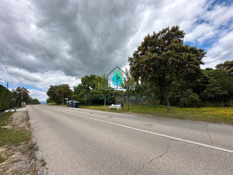 Foto 054e6c1b-16a3-433f-891b-5388fd029ce2. Fondo rustico in calle castillo de turégano 1 in Cerro Alarcón Valdemorillo