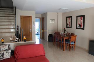 Casa adossada a Piles. Casa adosada en venta en piles