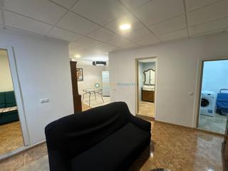 Casa aparellada a Llutxent. Casa con dos viviendas independientes