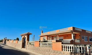 Xalet a Benigànim. Chalet de venta en beniganim