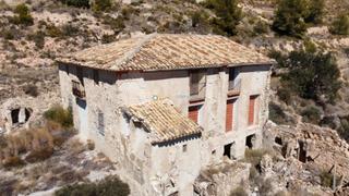 Masia a Relleu