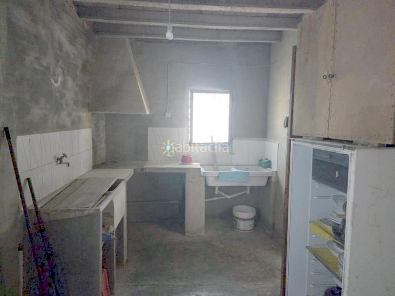 Foto d47b4675-dc35-41a3-8815-3ee819dc9780. Casale con camino in Bèlgida