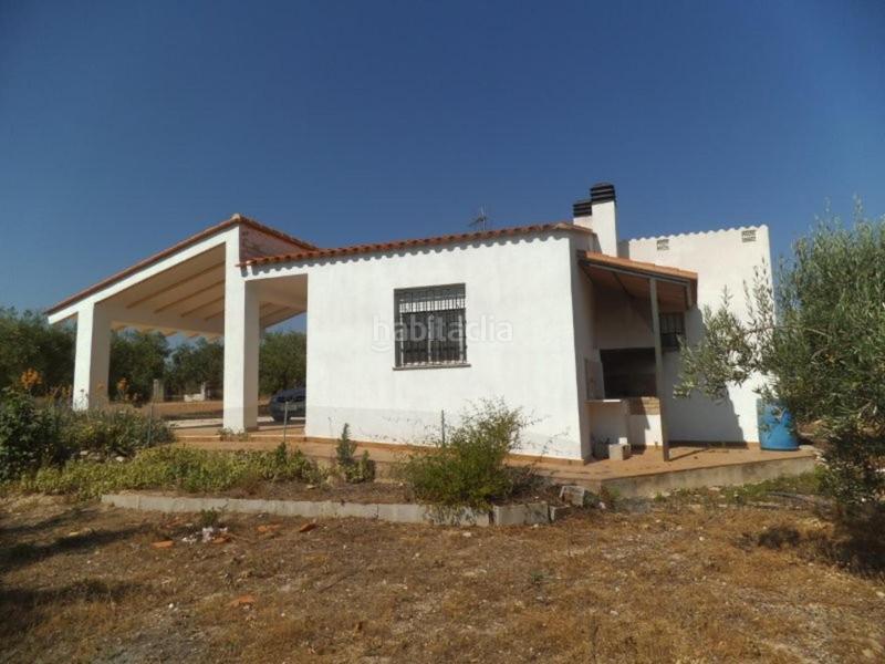 Foto 2bfa034c-34de-49c1-9fe5-3a2290bedfa6. Chalet  muy bien ubicado en Agullent