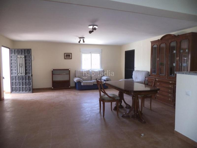 Foto ef52f28d-5337-4b1b-8ec7-e6674590e54c. Chalet  muy bien ubicado en Agullent