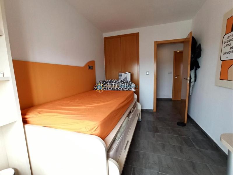 Foto 8e3aa57a-9d10-4af3-85b3-3c87b9e7be62. Apartament amb aparcament a Oliva pueblo Oliva