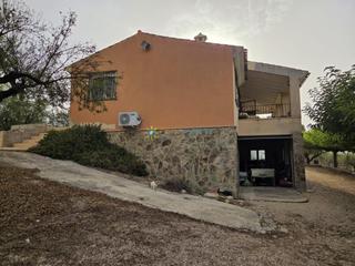 Chalet in Muro de Alcoy. Chalet situado a solo 3km de muro de alcoy