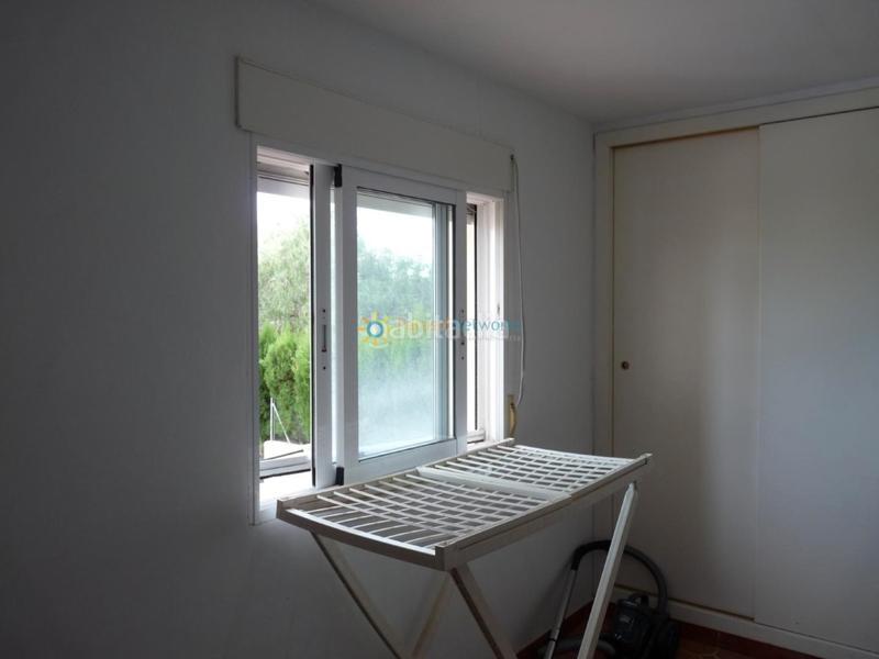 Foto 1847aba3-2631-4d3e-a9d3-abd9f7a3878d. Chalet mit heizung parking in Oliva pueblo Oliva