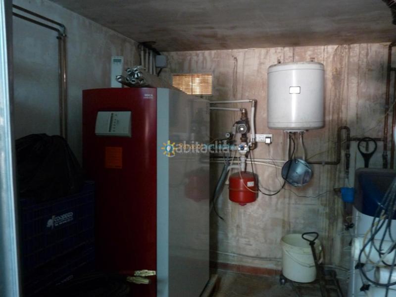 Foto 2b40f8c6-0044-4d6f-98f0-3af93abd5c9a. Chalet mit heizung parking in Oliva pueblo Oliva