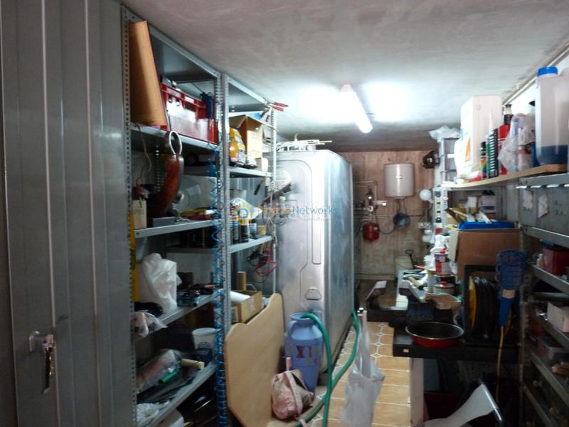 Foto aeea5a28-a5be-481b-a8a5-72bac7a4e59a. Chalet mit heizung parking in Oliva pueblo Oliva