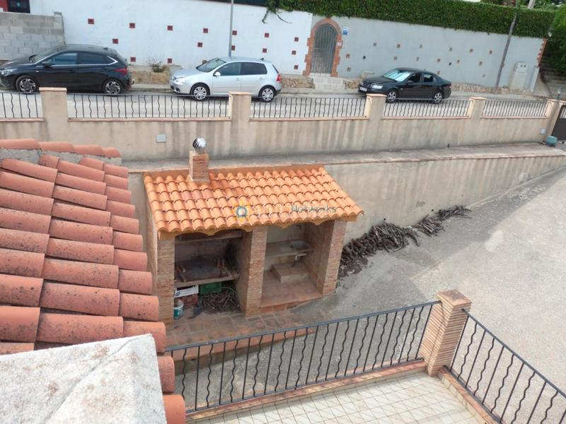 Foto fdd6244b-fc08-46c2-bd29-8ff2559a5b57. Chalet mit heizung parking in Oliva pueblo Oliva