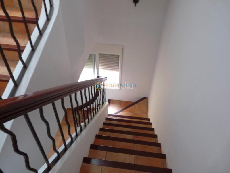 Foto fff73799-5e30-4bb4-ac08-ff488d0c82f9. Chalet mit heizung parking in Oliva pueblo Oliva