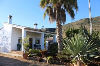 Rent Country house in Pego