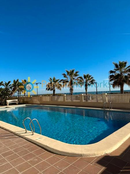 Foto 93f3f9e3-7aa8-4f94-b912-482ae126e5e3. Lloguer apartament amb aparcament piscina a Guardamar