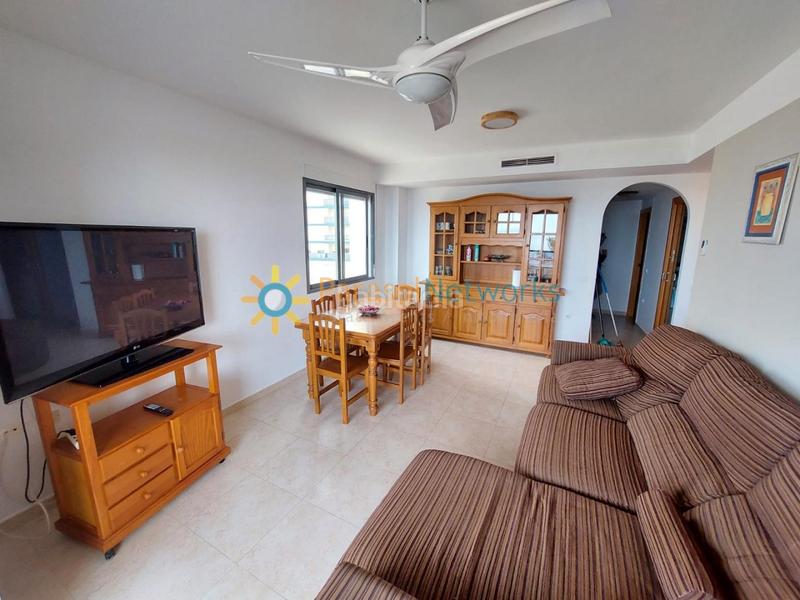 Foto 9dbce3f8-34c4-4996-8a5c-5dfbfd28ad87. Lloguer apartament amb aparcament piscina a Guardamar