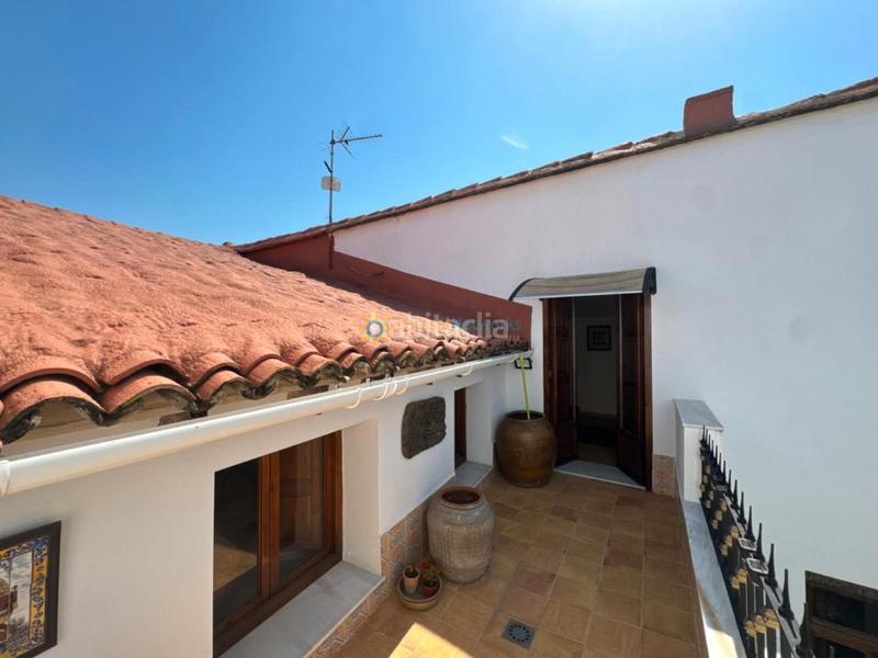 Foto 0c06824c-2637-4bb6-90ac-d4ac58e80b59. Casa aparellada amb xemeneia a Rafelcofer