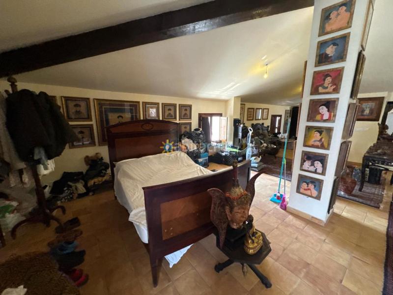 Foto 4ca257fb-e317-49eb-9c36-0f64f6c41a2d. Doppelhaus mit kamin in Rafelcofer