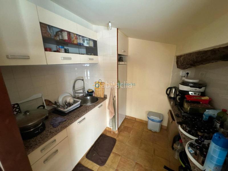 Foto b0c3de34-96b7-47f2-bbdb-58ccbdecce8c. Doppelhaus mit kamin in Rafelcofer