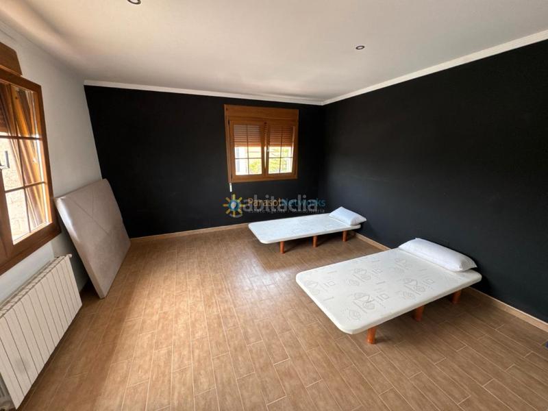 Foto 3f0302ab-501f-45e2-8c6f-46fb26d7d69f. Chalet mit parking pool in Piles