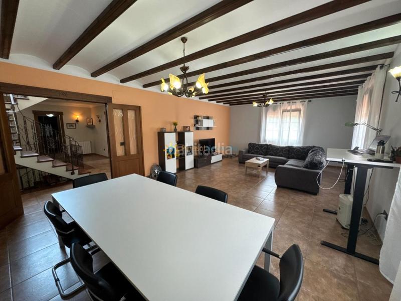 Foto 85942582-e3d5-48c2-8b71-0e3637b2390f. Chalet mit parking pool in Piles