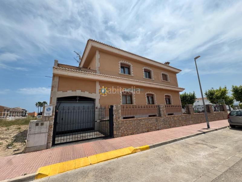 Foto a7910ae0-0491-47e6-8e0b-4fc0fe3faedb. Chalet mit parking pool in Piles