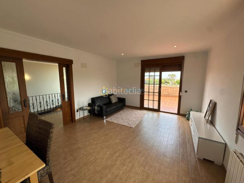 Foto ed248e6b-b972-4d25-9091-f1bdcd91dd63. Chalet mit parking pool in Piles